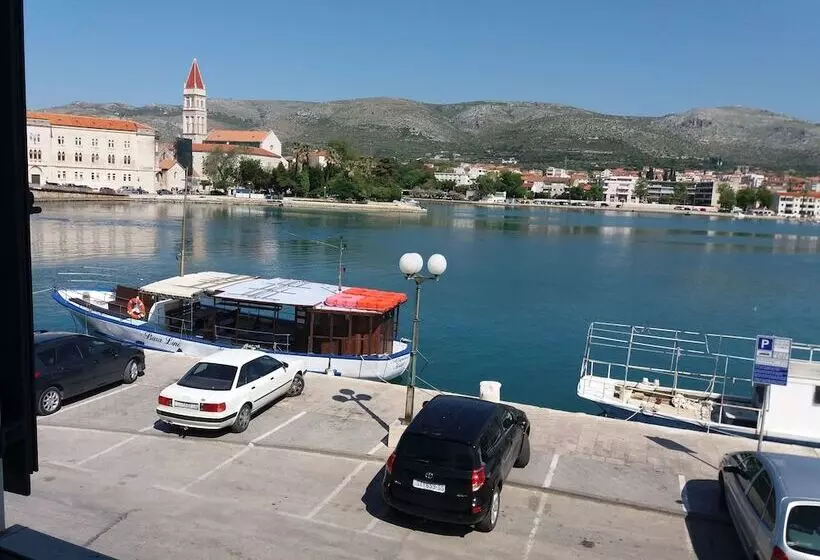 Pension Villa Jidro