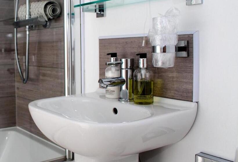 The Cliff Hotel & Spa