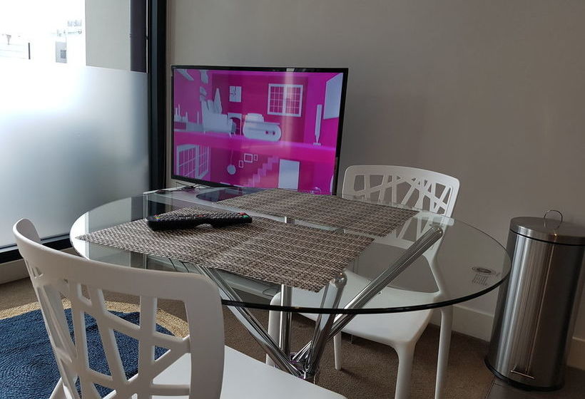 Amazing Accommodations South Yarra