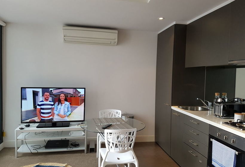 Amazing Accommodations South Yarra