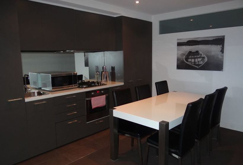 Amazing Accommodations South Yarra