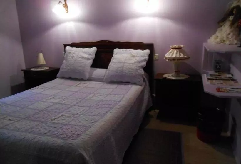 Aamiaismajoitus (B&B) Chambres D Hôtes Esponde Marie Jeanne