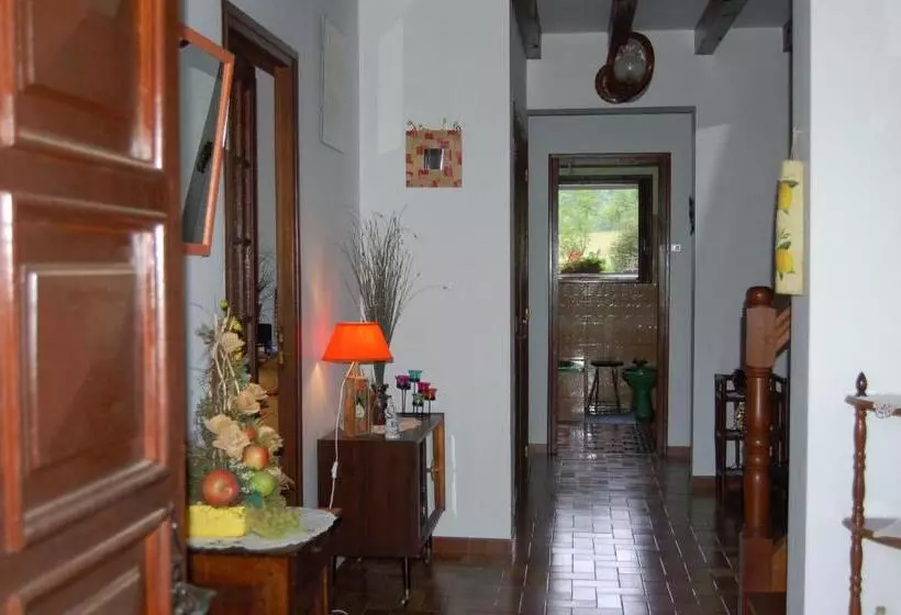 Aamiaismajoitus (B&B) Chambres D Hôtes Esponde Marie Jeanne