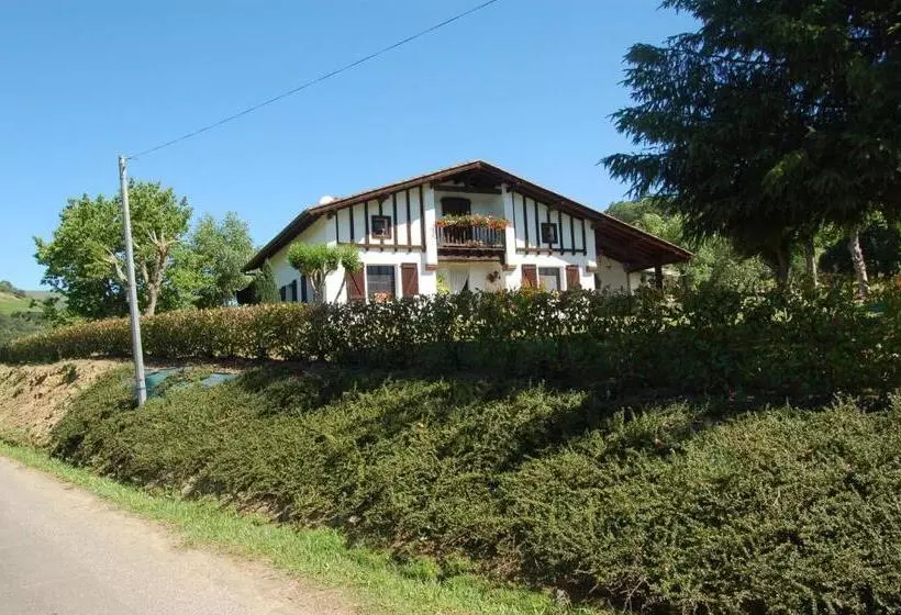 Aamiaismajoitus (B&B) Chambres D Hôtes Esponde Marie Jeanne