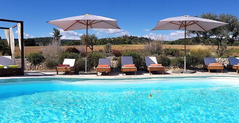 مبيت وإفطار Domaine De Pradaous