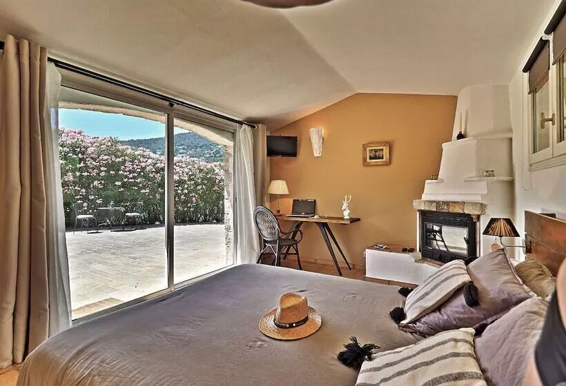 ベッドアンドブレックファースト Gite Et Chambres D Hôtes Villa Cardabella