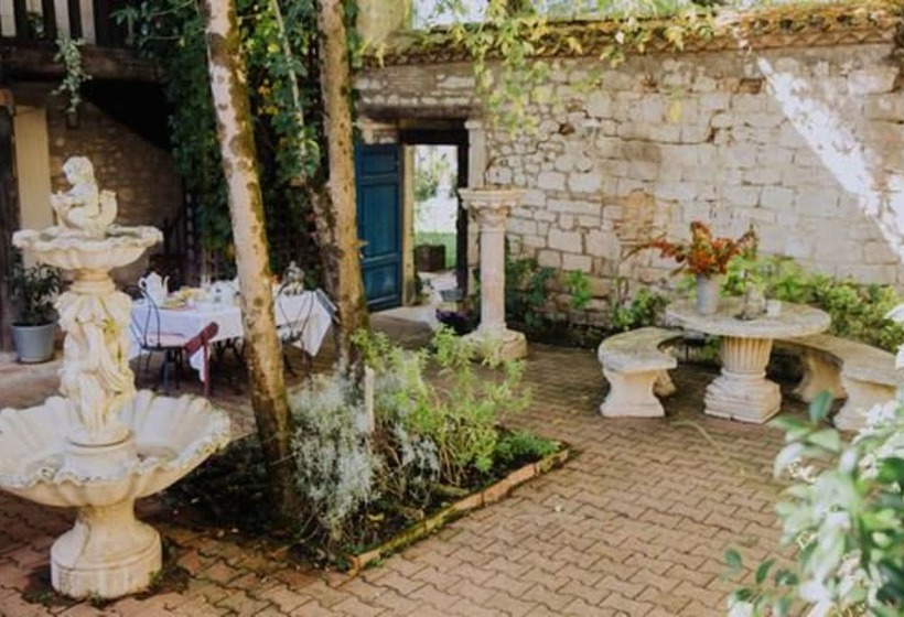 Bed and Breakfast La Maison Bleue