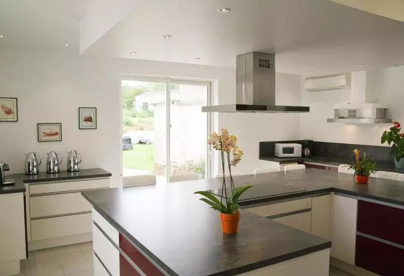 Aamiaismajoitus (B&B) Moulin Des Tours