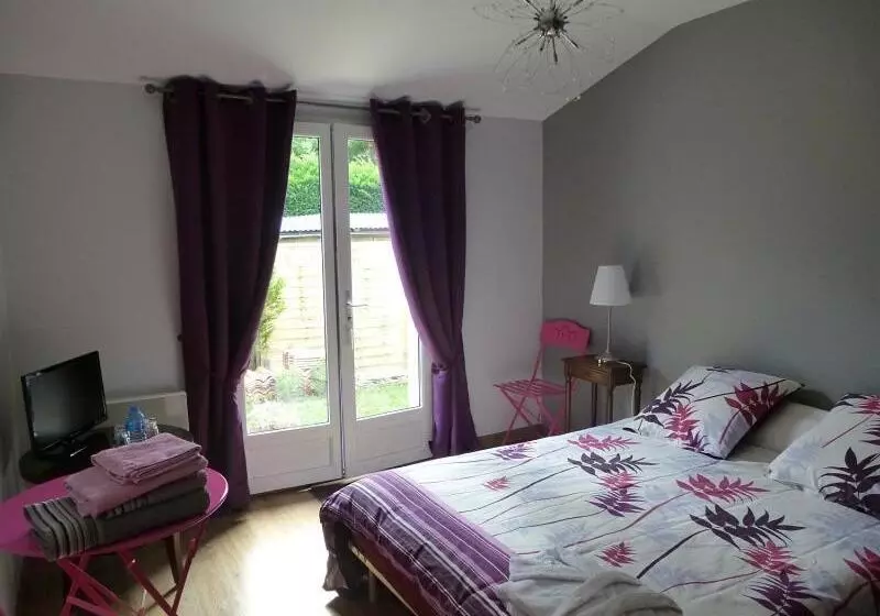تختخواب و صبحانه Villa Alluro