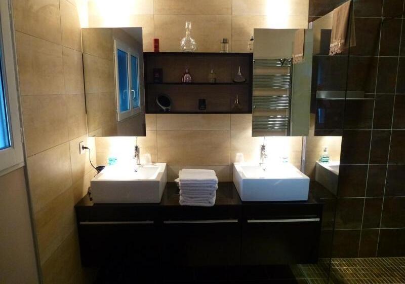 مبيت وإفطار Villa Alluro