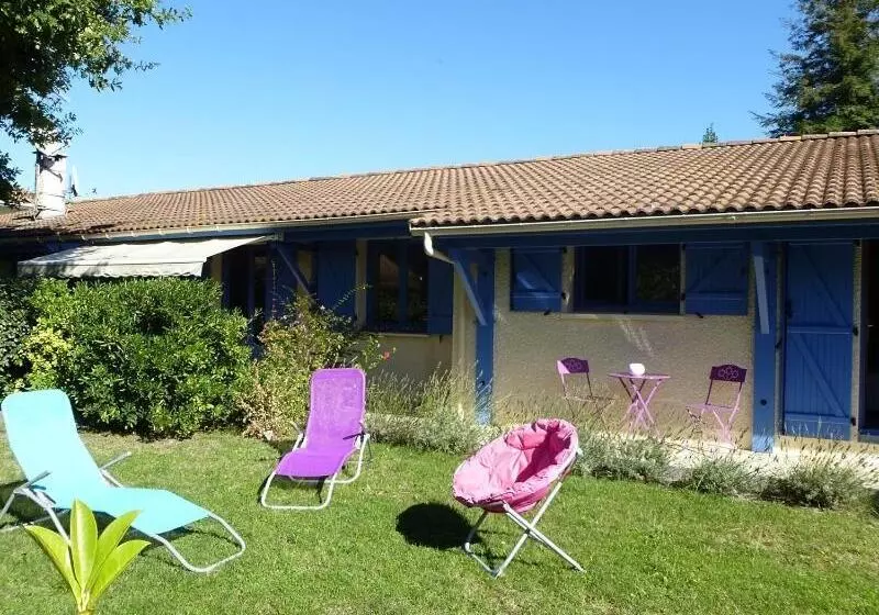 تختخواب و صبحانه Villa Alluro