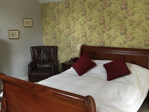 فندق فئة نجمة واحدة The Crown & Plough