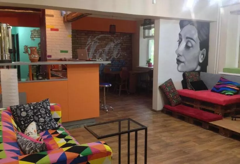 Hostel Loco