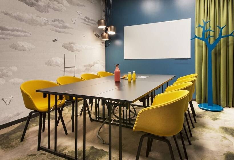 בית מלון כפרי Scandic Flesland Airport