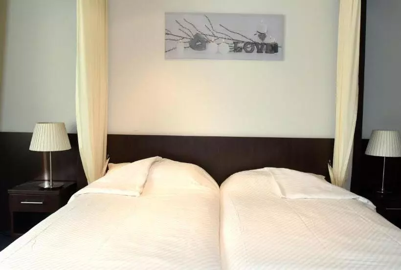 Hotelli Schuurman