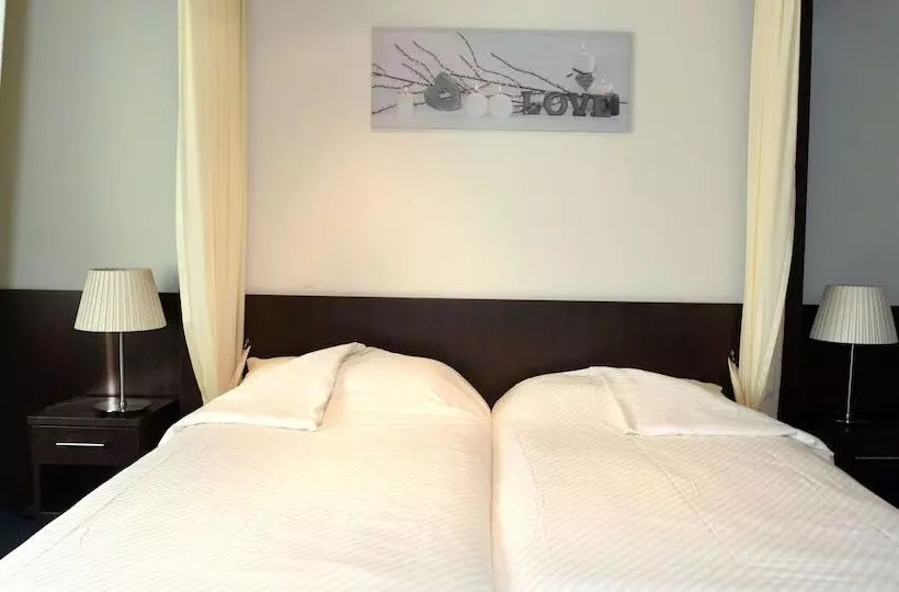 Hotelli Schuurman