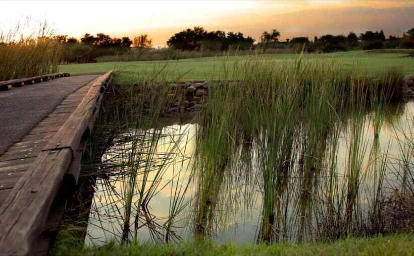 ホテル The Lakes Boutique Lodge