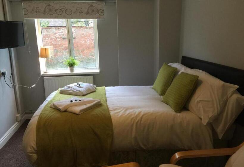 פנסיון Riverside Mews