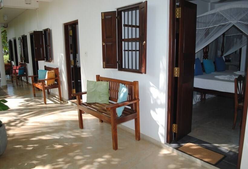 Wasantha Garden Hotel Restaurant & Ayurvedic Treatment