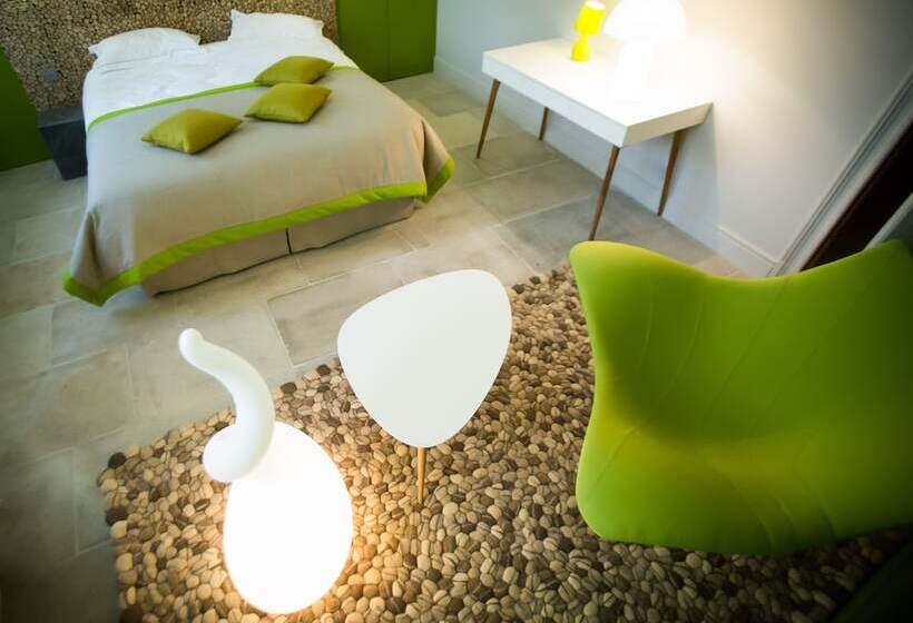 تختخواب و صبحانه Domaine De Biar