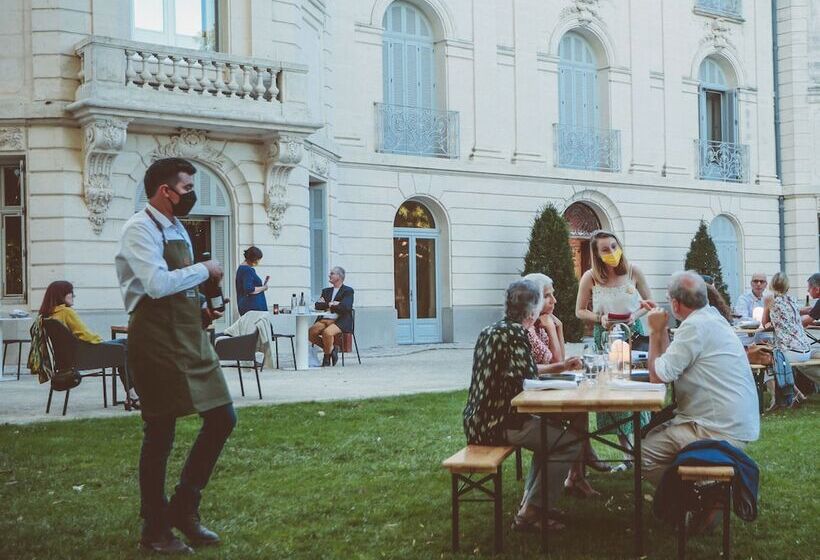 تختخواب و صبحانه Domaine De Biar