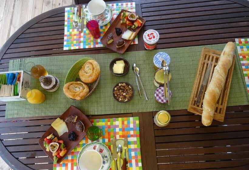 ベッドアンドブレックファースト La Chambre Du Voyageur