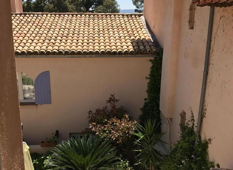 مبيت وإفطار Le Mazet Des Mûres