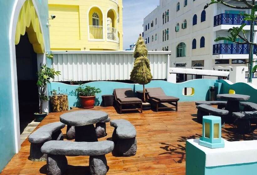 تختخواب و صبحانه The Domed Tile Bb