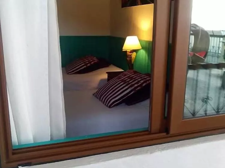 Casa Del Arco