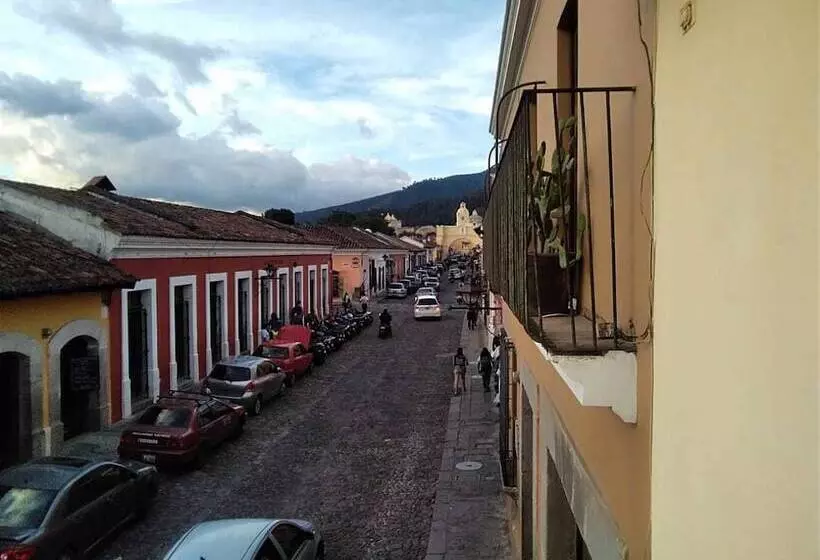 Casa Del Arco