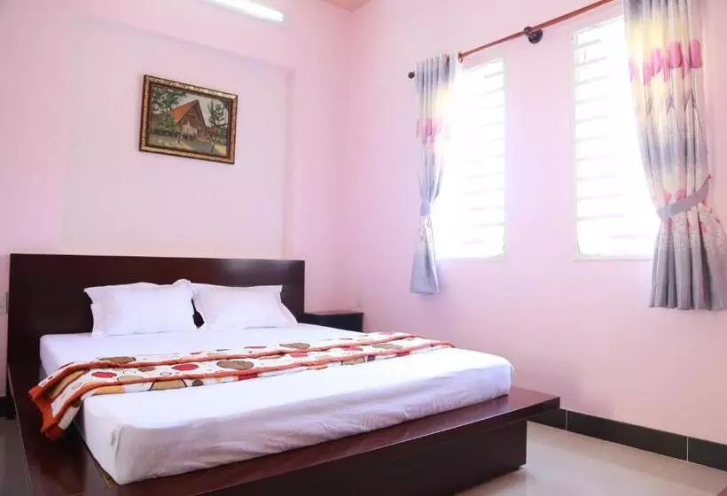 Ban Mai Hotel 66