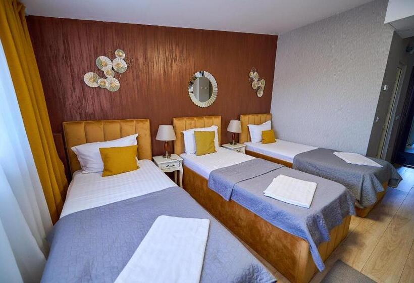 هتل Evianne Boutique