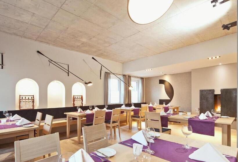 בית מלון כפרי & Restaurant Zur Glocke