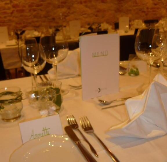 בית מלון כפרי & Restaurant Zur Glocke