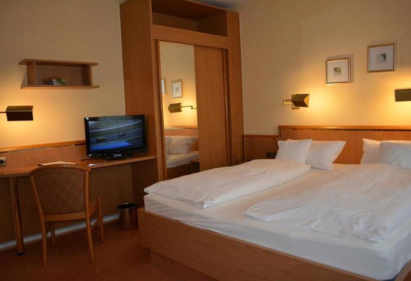 هتل Kur Haus Klement