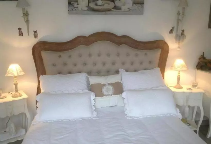 La Maison Du Phare De Honfleur Chambre D Hôtes B&b Jacuzzi Shabby Chic