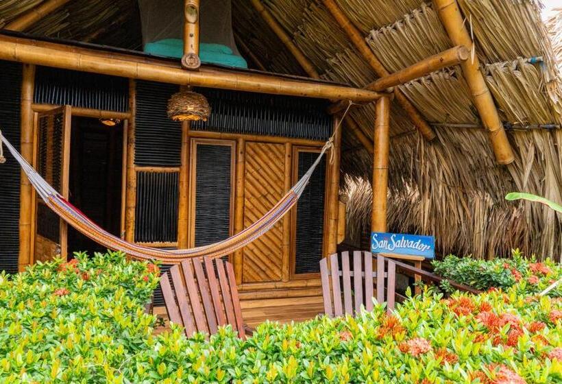 Tiki Hut Hostel