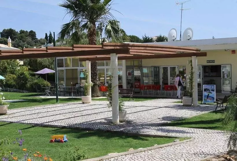 هتل Apartamentos Santa Teresinha