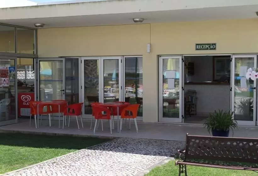 هتل Apartamentos Santa Teresinha