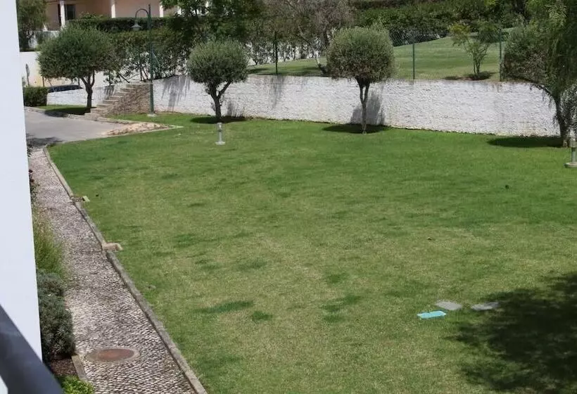 هتل Apartamentos Santa Teresinha