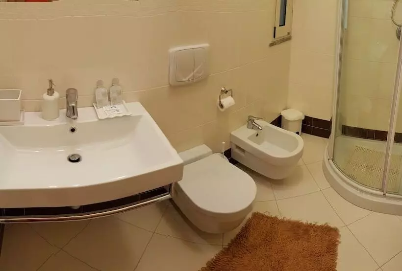 هتل B&b Casa Del Sole