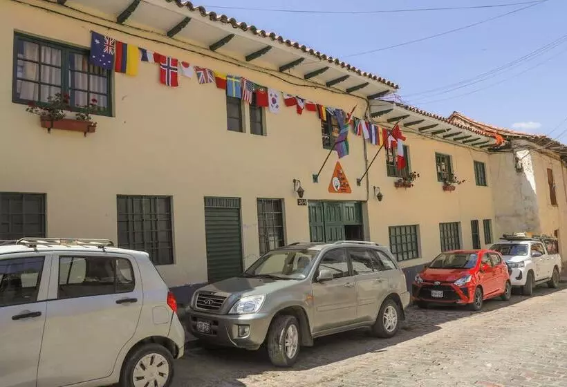 Hotel Bear Packer Cusco