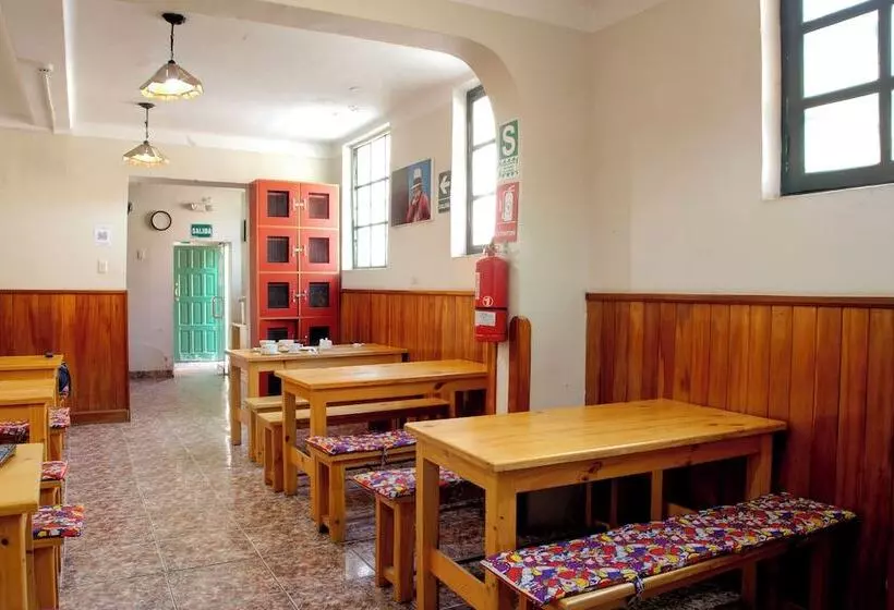 Hotel Bear Packer Cusco
