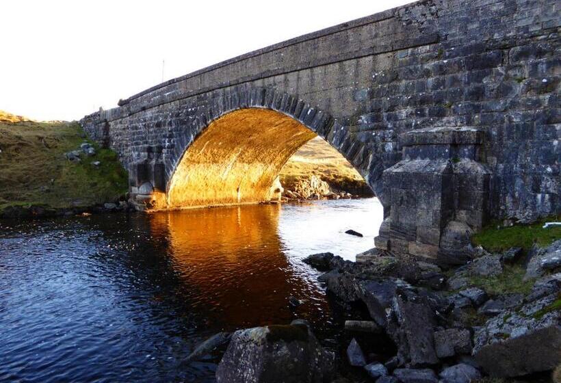 酒店 Camillaun Lodge With Lough Corrib Boat Hire