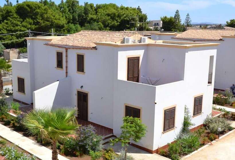 Hotel Case Vacanza Torre Lupa