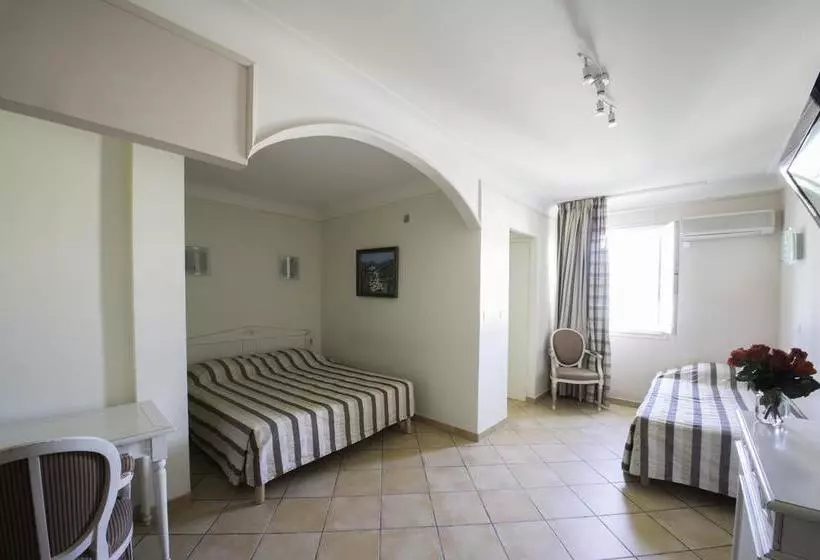هتل Albergo