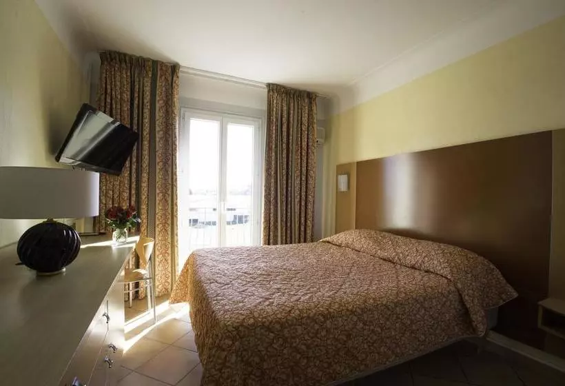 هتل Albergo