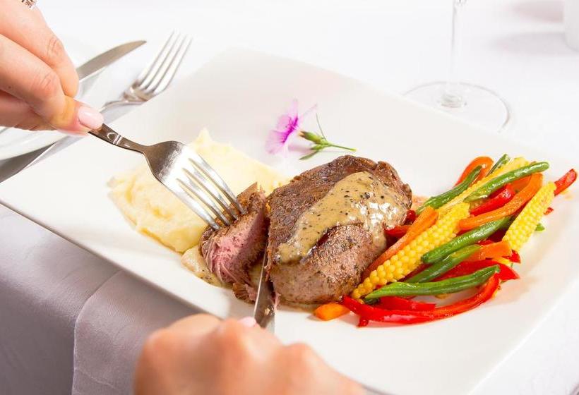 Отель Idwala Boutique