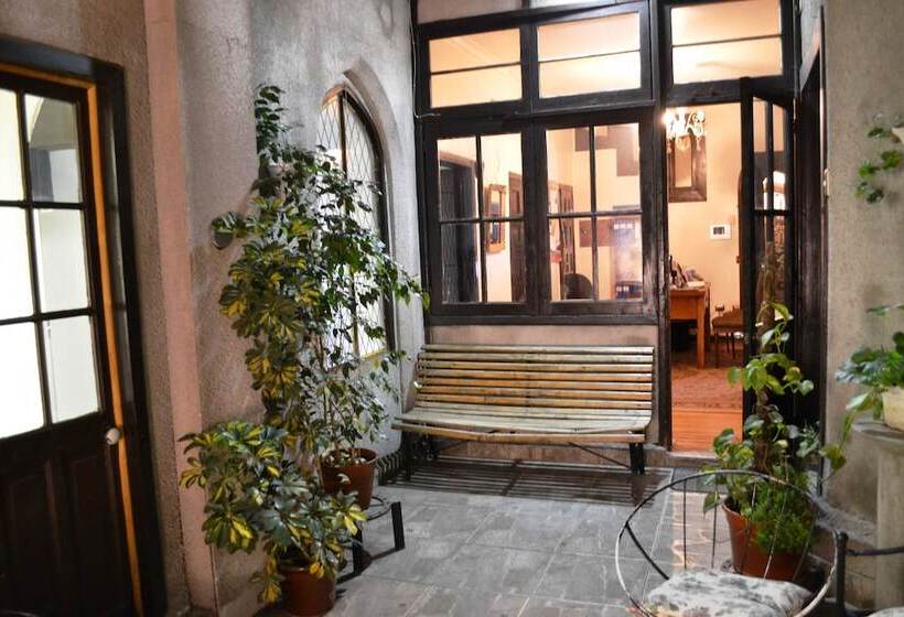 فندق Landay Hostel