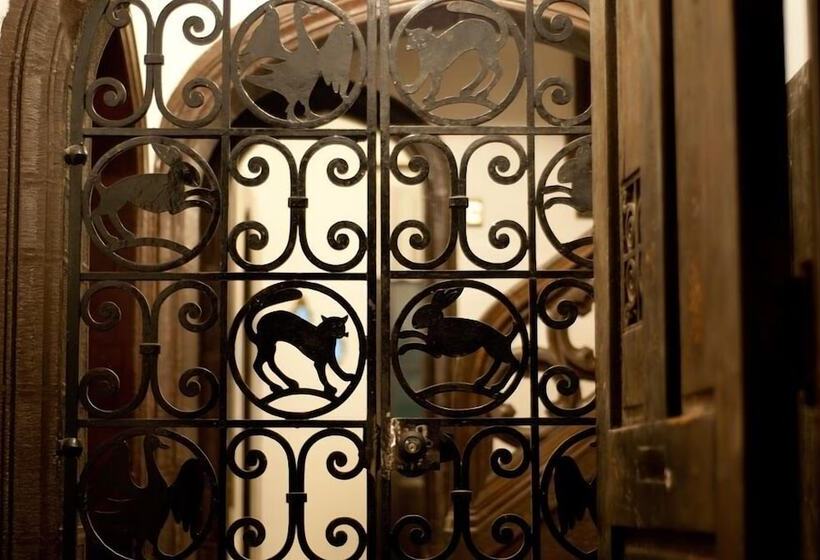 فندق Landay Hostel